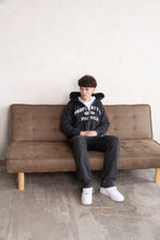 Load image into Gallery viewer, SIGNATURE APPLIQUÉ SET - WASHED GREY
